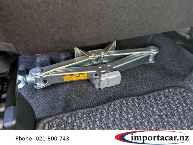 Vehicle Pic 3310100